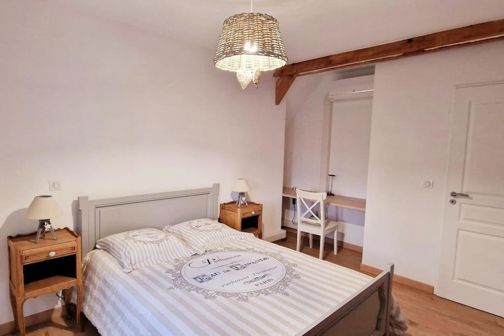 Appartement Charmant Et Spacieux Auxerre Bagian luar foto