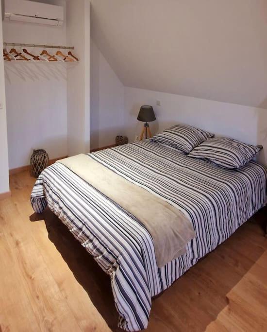 Appartement Charmant Et Spacieux Auxerre Bagian luar foto