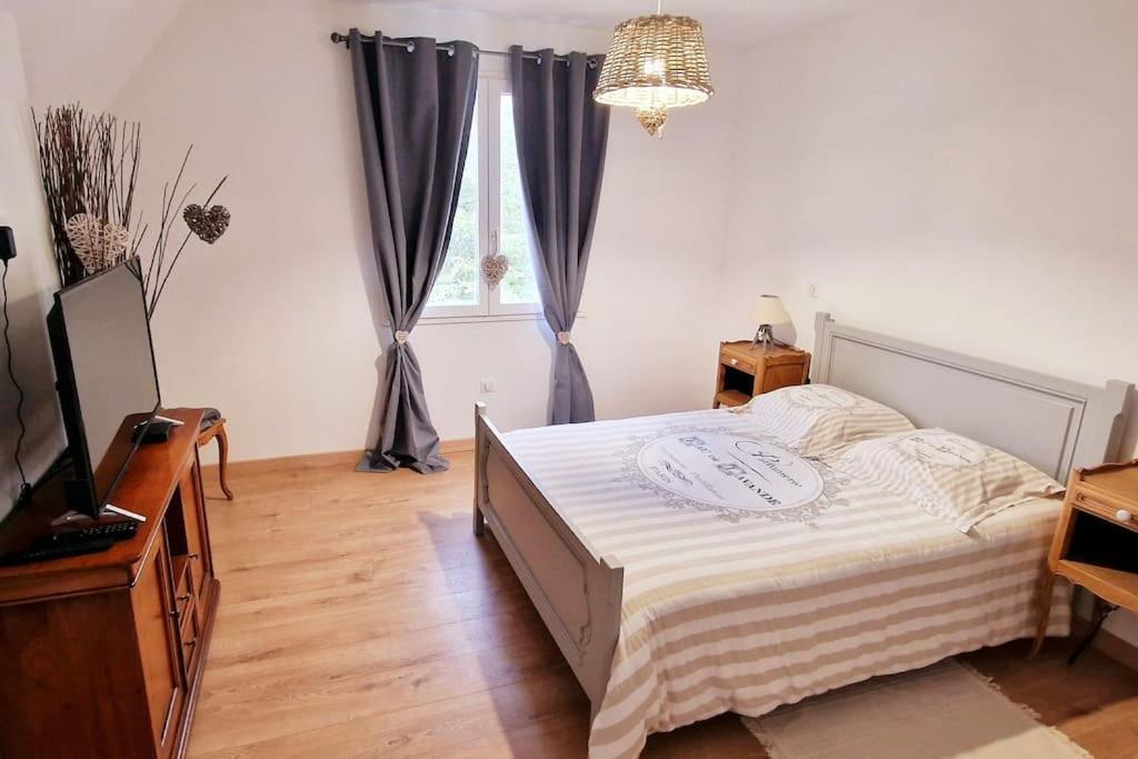 Appartement Charmant Et Spacieux Auxerre Bagian luar foto